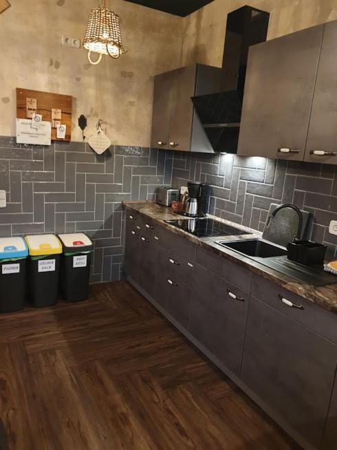 Victory Guesthouse - Handwerker Pension Bielefeld Kültér fotó