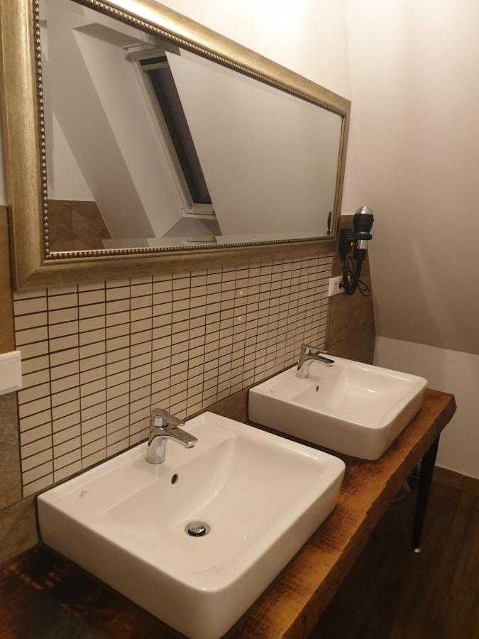 Victory Guesthouse - Handwerker Pension Bielefeld Kültér fotó